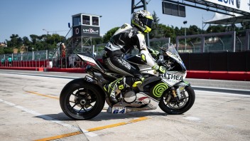 SBK: Caricasulo: “Manzi è entrato come se non ci fosse un domani e mi ha centrato”