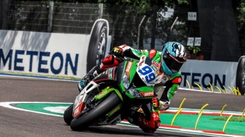 SBK: SSP Imola, Huertas guida le FP1 davanti a un quintetto di italiani