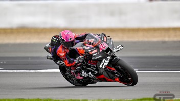 MotoGP: Espargarò vola con l'Aprilia nella FP2 di Silverstone: Martìn 2°, Marquez in Q1