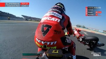 SBK: Bautista sbaglia tutto e travolge Rinaldi nella gara sprint: ecco il video!