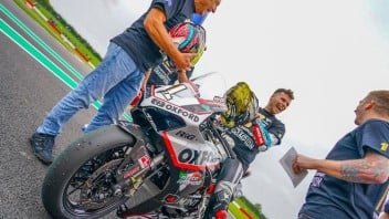 SBK: La Ducati V2 sbanca il British Supersport con Ben Currie