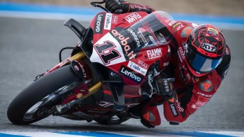 SBK: Bulega ai test di Jerez: "Con la Ducati SBK sembra di essere su un'altra pista"