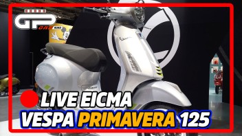 EICMA: Vespa Primavera 125: stile inconfondibile, elettronica raffinata