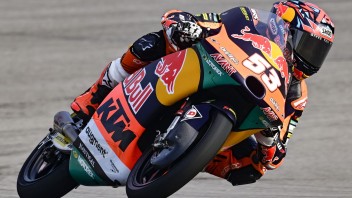 Moto3: Qatar: Oncu svetta nella FP1 su Masia, incidente per Sasaki