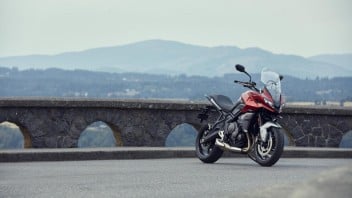 Moto - News: Triumph Tiger 660 Rally: voci parlano di una enduro stradale col 21 in sviluppo