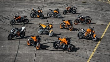 Moto - News: KTM Duke: buon compleanno meravigliosa trentenne!