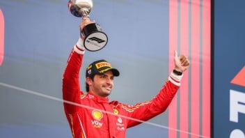 Auto - News: Sainz di nuovo davanti a Leclerc: "Il podio? Le gomme dure mi hanno aiutato"