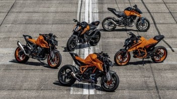 Moto - News: KTM: un carico di PowerParts per la gamma stradale naked 2024