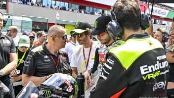 MotoGP: Bezzecchi: "Valentino riesce a strapparti un sorriso anche quando va male"