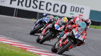 SBK: SSP: Montella beffato dal verde in Gara 2: Huertas fa doppietta a Donington