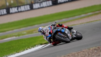 SBK: Toprak fa 6 nella Superpole Race a Donington, 2° Bulega, 6° Bautista