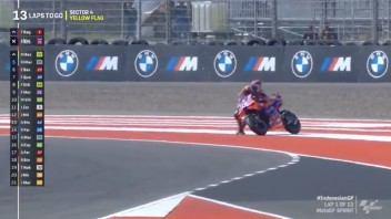 MotoGP: VIDEO - L'errore di Martìn nel 1° giro della Sprint in Indonesia: pole sprecata