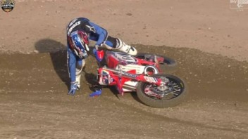 EICMA: Stoner cade, Pourcel batte Bayliss e vince la gara di flat track a EICMA