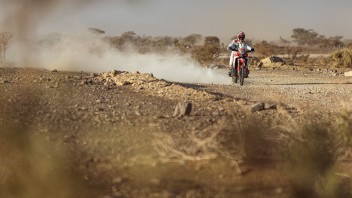 Dakar: Africa Eco Race, 8a tappa: Montanari prima vittoria. 'Perfetto' a Linate domani