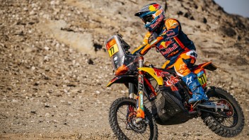 Dakar: Benavides si ripete nella 9ª tappa, Sanders allunga con la complicità di Schareina