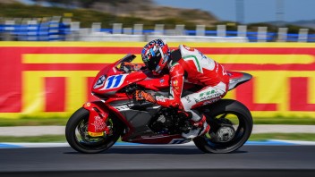 SBK: Pole amara per Bendsneyder a Phillip Island: cade e si infortuna