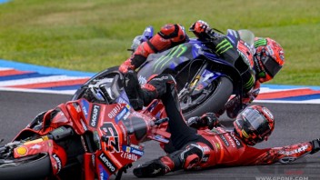 MotoGP: FOTO - La sequenza della caduta di Bagnaia nelle prequalifiche in Argentina