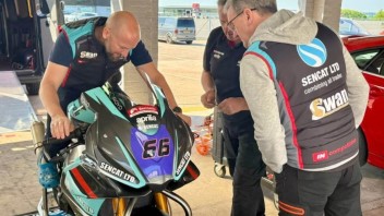 SBK: BSB: Tom Sykes torna a correre, l'inglese guiderà un'Aprilia RSV4