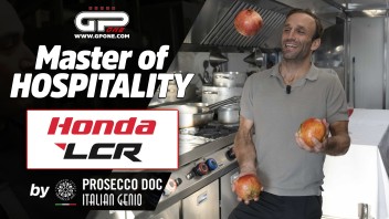 MotoGP: Master of Hospitality: Zarco chef acrobata tra i fornelli