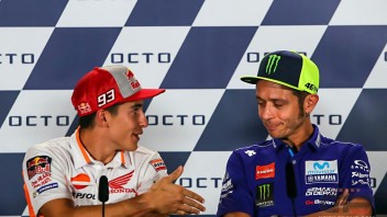 MotoGP: Stoner: "Marquez contro Rossi? prima erano amici, ma fu Valentino a iniziare"