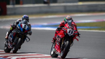 SBK: Donington: Toprak torna sotto, Bulega chiamato a non cadere in trappola