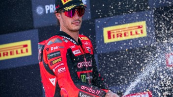 SBK: Bulega: "Ogni volta che cambia il regolamento Toprak vince e io sono secondo"