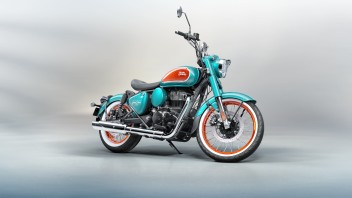 Moto - News: Royal Enfield Goan Classic 350: omaggio agli anni ’70 e ’80