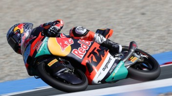 Moto3: Rueda trionfa ad Assen con bandiera rossa, paura per Lunetta