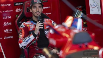 MotoGP: Bagnaia: “Stoner mi sta aiutando, l'ho visto anche lavorare sulla mia moto!"