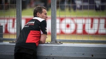 SBK: Barnabò: “Con queste regole ha più senso ritirarsi: spendiamo soldi per andare più piano”