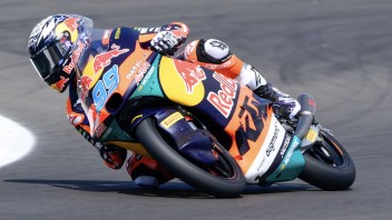 Moto3: Rueda conquista la pole ad Assen, doppietta KTM Ajo con Carpe 2°