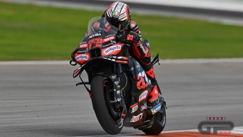 MotoGP: Bezzecchi domina e vince a Valencia, sul podio anche Fernandez e Di Giannantonio