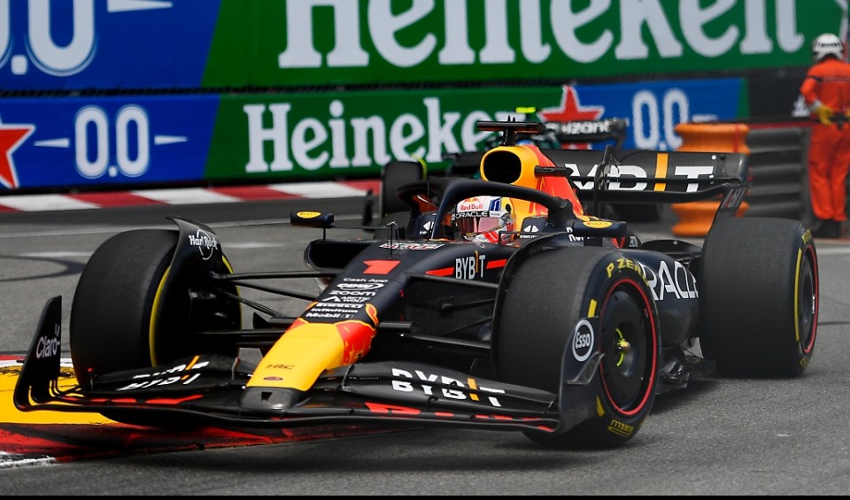 Auto - News: F1: un super Verstappen domina il GP Monaco, sul podio Alonso e Ocon