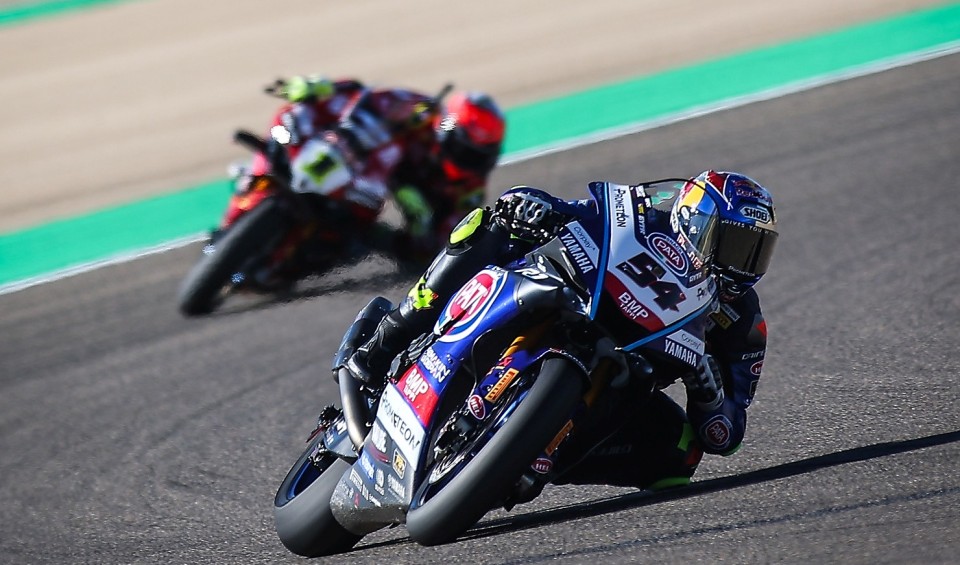 SBK: Razgatlioglu all-in a Portimao per rimandare la festa a Bautista