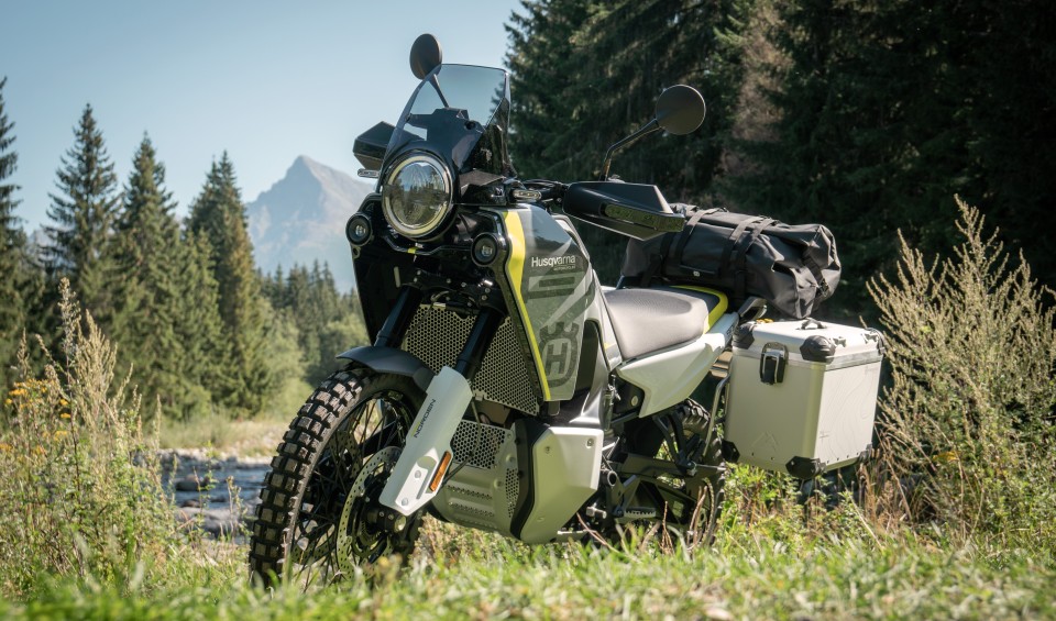 Moto - News: Husqvarna Hej! Days: test ride dal 6 al 21 aprile per i clienti