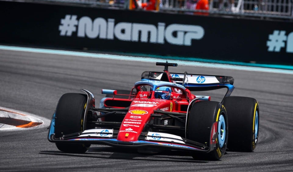 Auto - News: Leclerc: "Mi gioco tutto alla partenza. Dovrò restare incollato a Max"