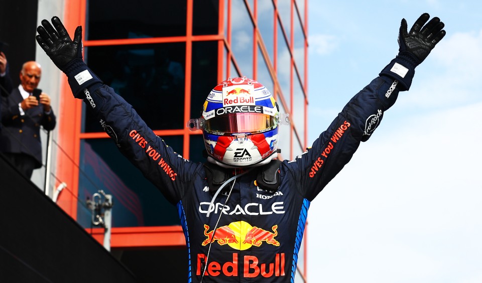 Auto - News: Verstappen trionfa a Imola. Leclerc porta la Ferrari sul podio