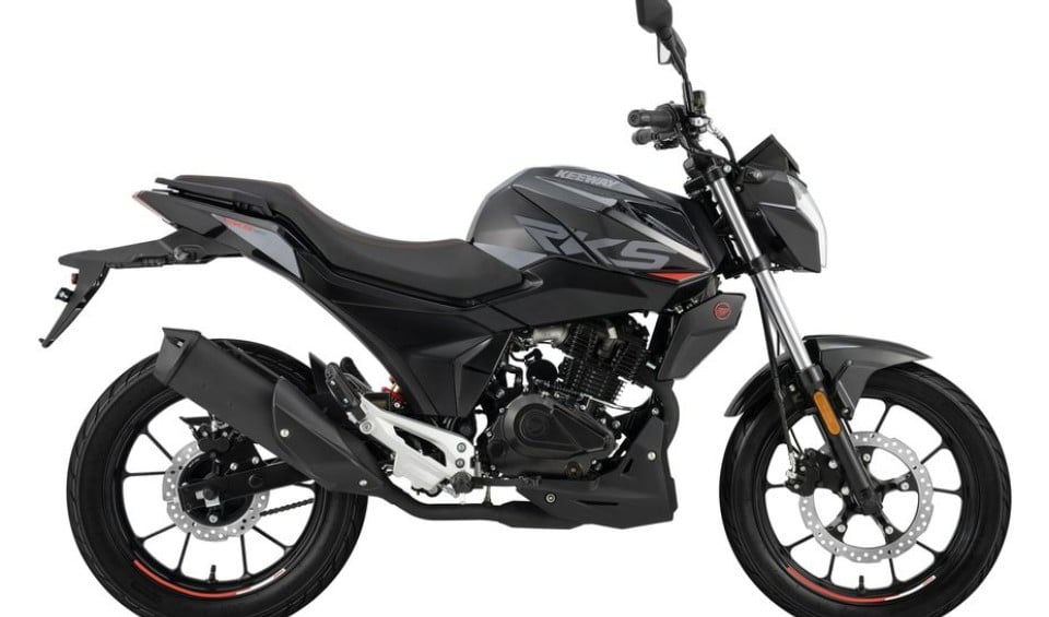Moto - News: Keeway RKS125 2025: la naked a 16 anni