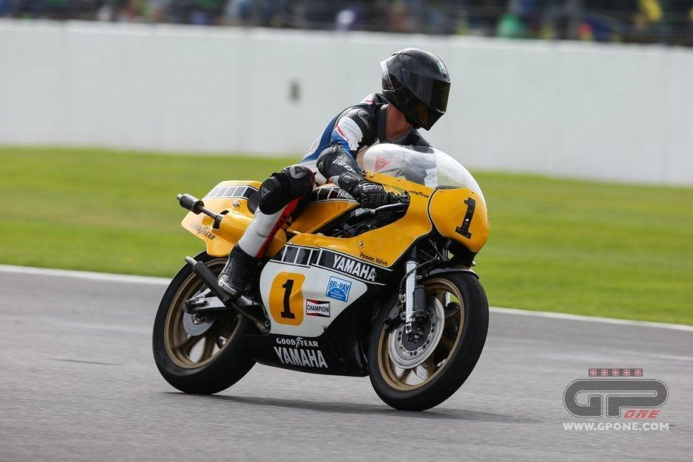Campioni in pista in onore di Barry Sheene