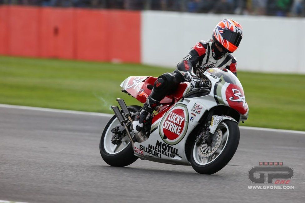 Campioni in pista in onore di Barry Sheene