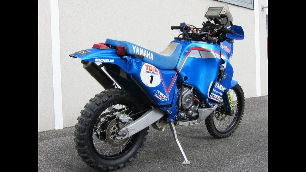 Moto - News: Yamaha YZE OWD8 del 1993 di Stephane Peterhansel in vendita