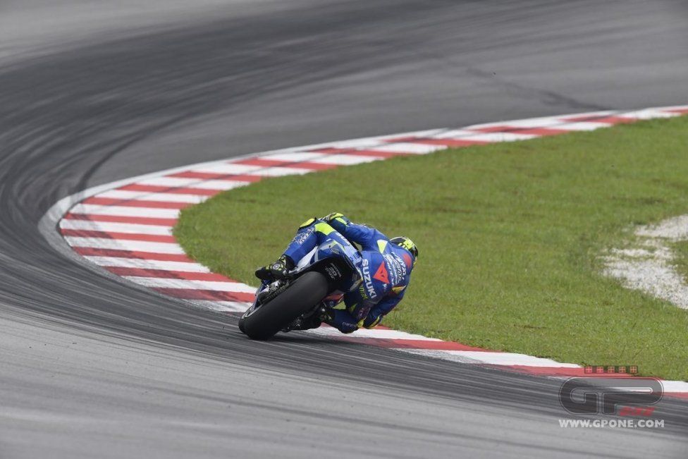 MotoGP: Sepang, curva 3: chi è più di traverso?