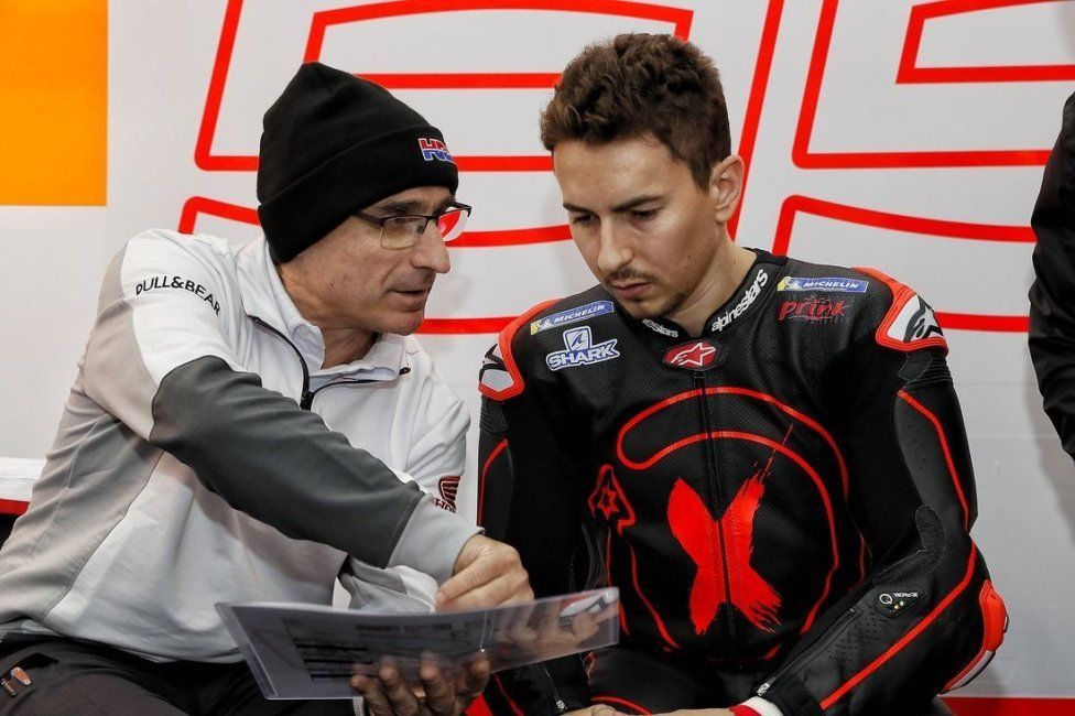MotoGP: La prima volta di Lorenzo in Honda: le foto mai viste