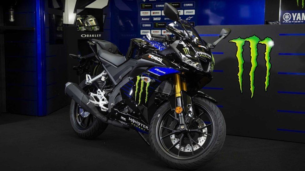 Moto - News: Yamaha: arriva la YZF-R125 Monster Energy 2019