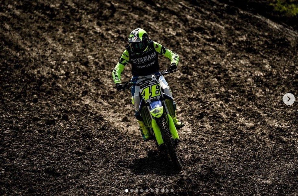 : Rossi e Dovizioso insieme sulla pista di cross di Cavallara 
