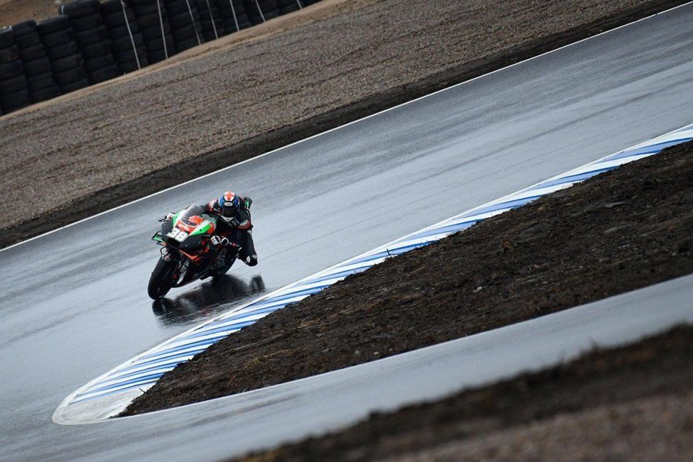 MotoGP: La pioggia bagna il primo giorno dei test MotoGP al KymiRing