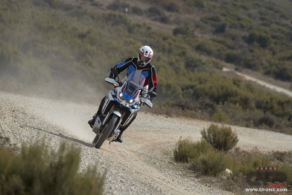 Moto - Test: Test Honda Africa Twin 2020: evoluzione della specie