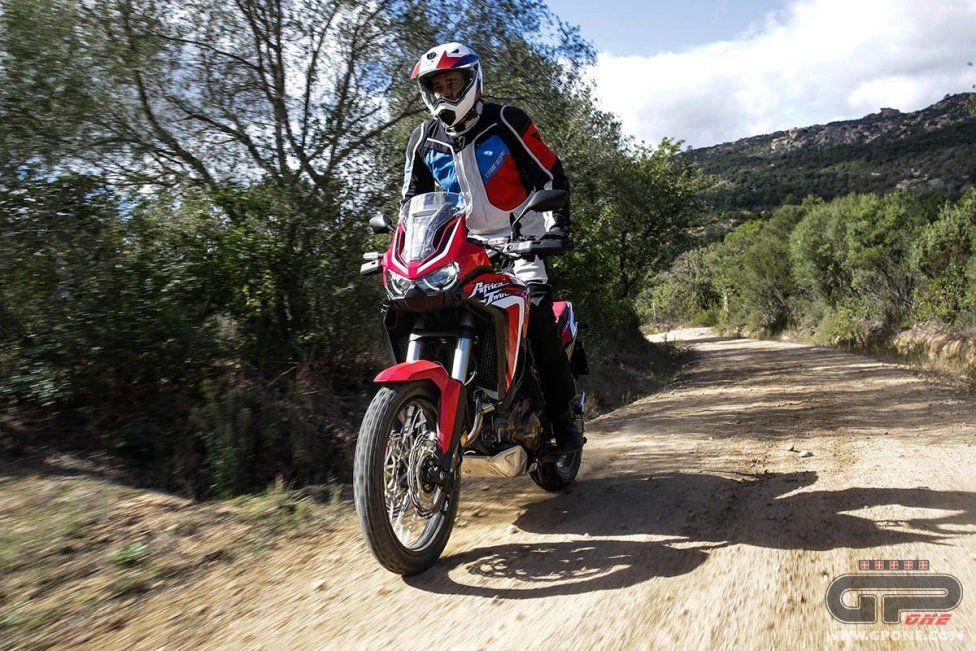 Moto - Test: Test Honda Africa Twin 2020: evoluzione della specie