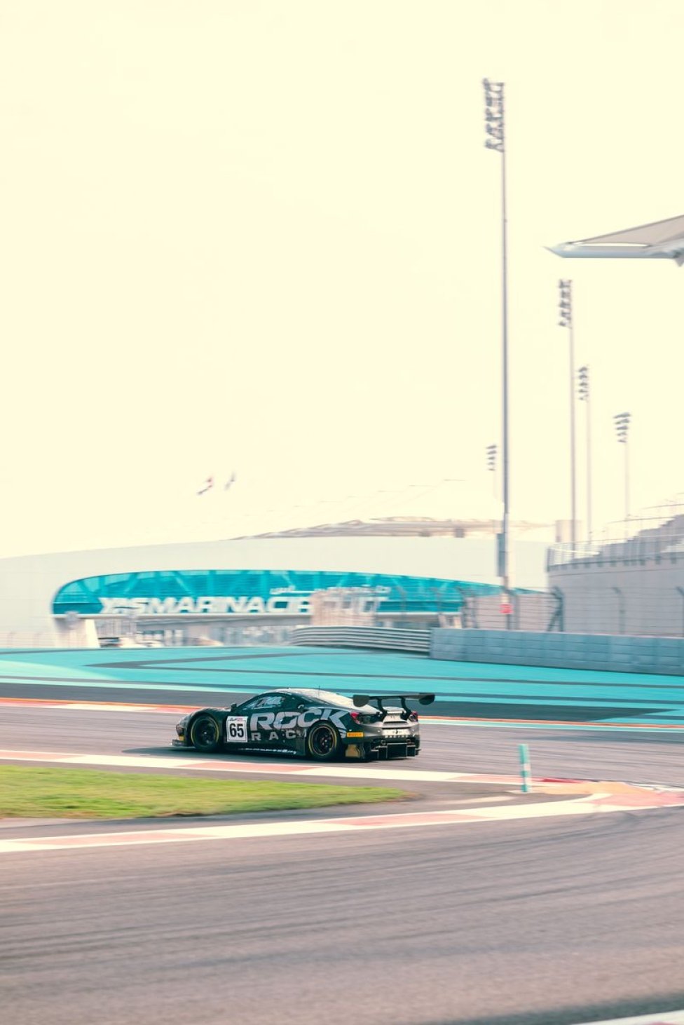 MotoGP: Valentino Rossi alla 12 Ore di Abu Dhabi: l'avventura con la Ferrari