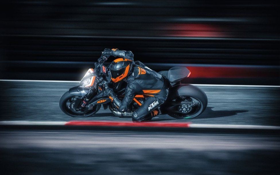 Moto - News: KTM Super Duke 1290 R 2020: la Bestia ha affilato gli artigli